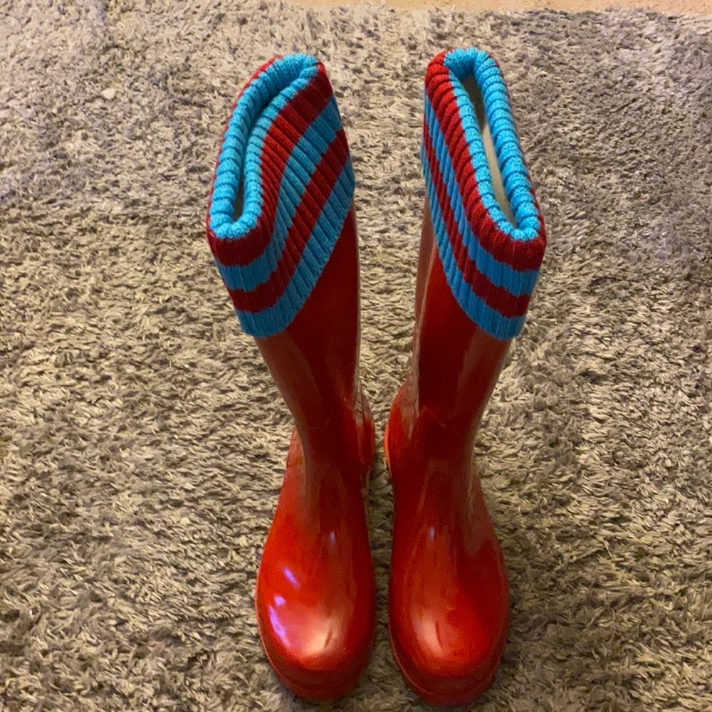 Women’s rain boots